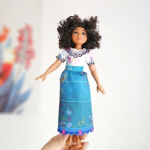 Disney Encanto Mirabel Doll 11” Jakks Pacific Curly Hair Colorful Dress